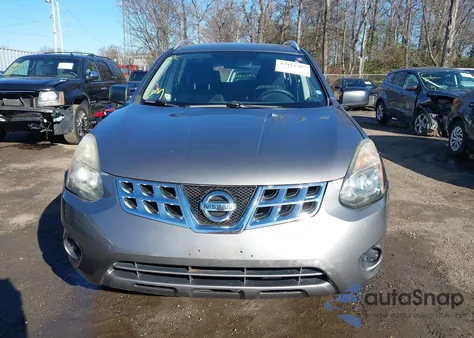 2015 Nissan Rogue Select S z USA, uszkodzony, nr VIN JN8AS5MV2FW760846